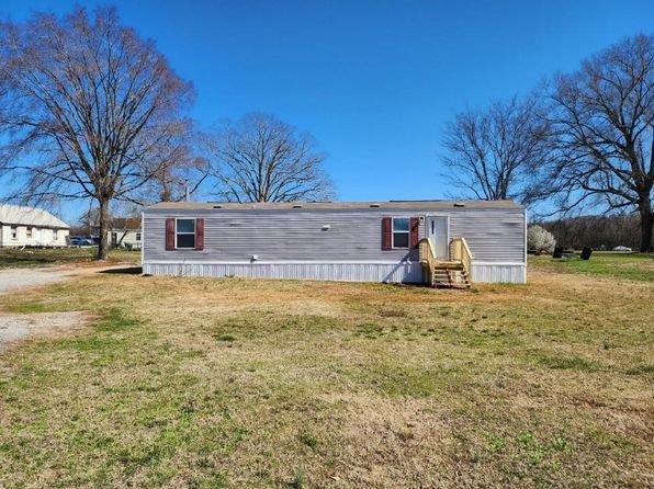 610 Old Jackson Hwy, Russellville, AL 35654