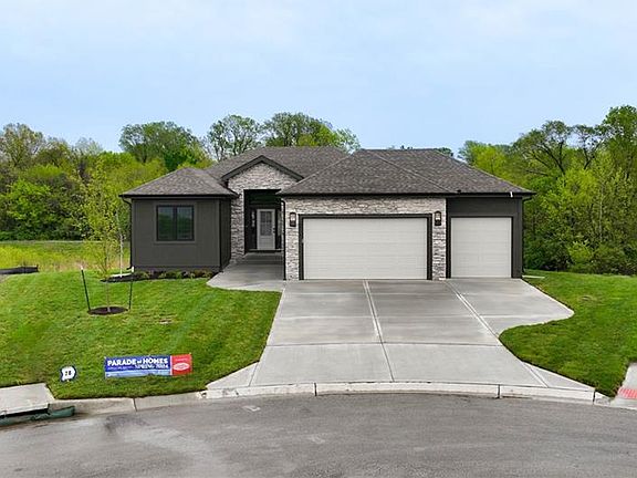 3rd image of 2713 NE Wheatley Dr