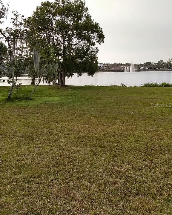 2nd image of 231 Mockingbird Ln