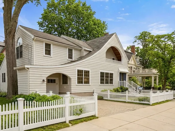 25-25A Eliot St, Jamaica Plain, MA 02130