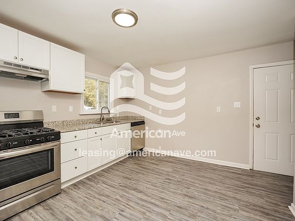 722968_004_kitchen_5.jpg