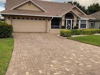 2nd image of 6050 Westbourgh Dr
