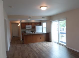 77 Mill St, Athens, OH 45701