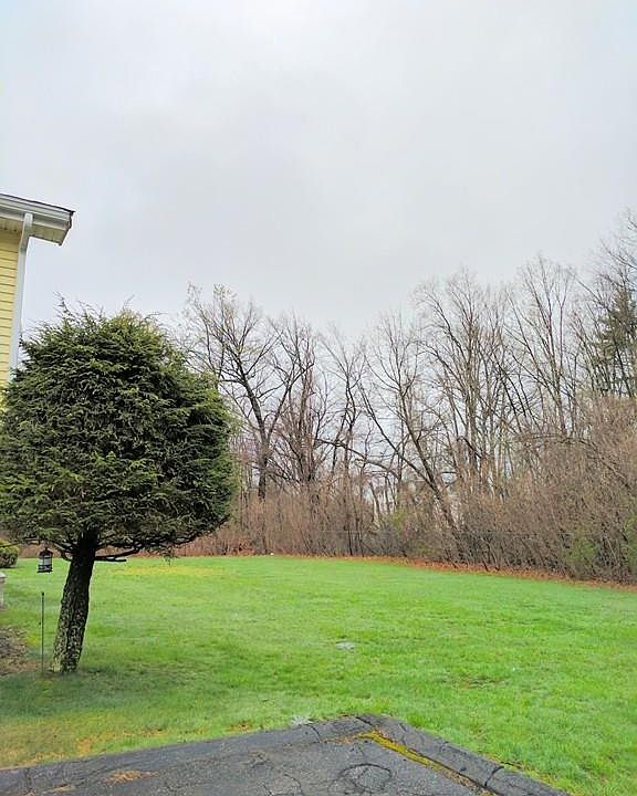 2nd image of 945 Riverside Dr APT 5C