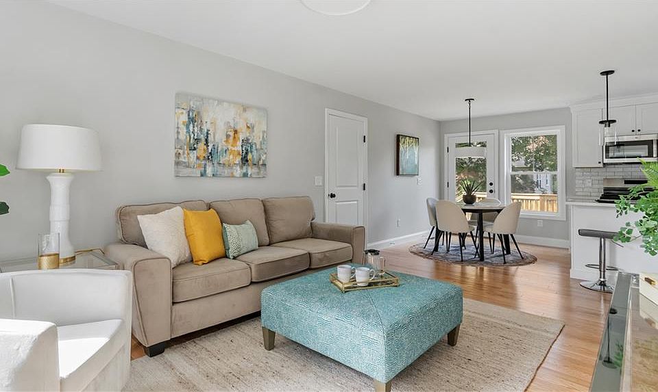 1st image of 83 Cadora Ave