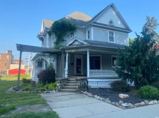 112 N Maple St, Argos, IN 46501