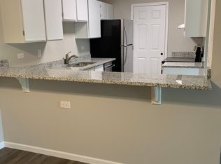 1355 Cunat Ct APT 1A, Lake In The Hills, IL 60156