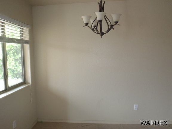 4th image of 220 Geronimo Blvd