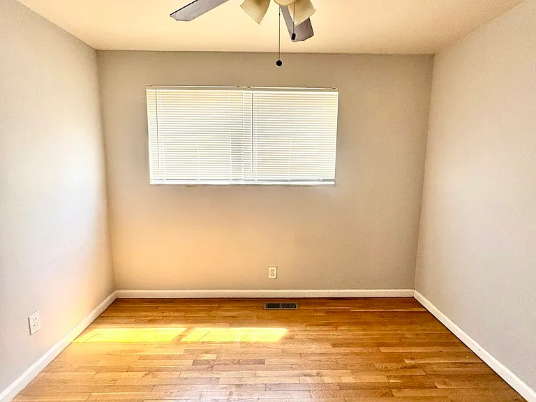5225 Southwest Ave #105 — Photo 20