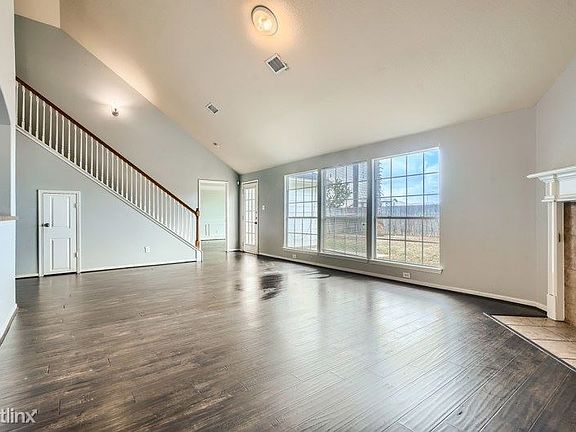 3rd image of 2002 Haven Springs Ln