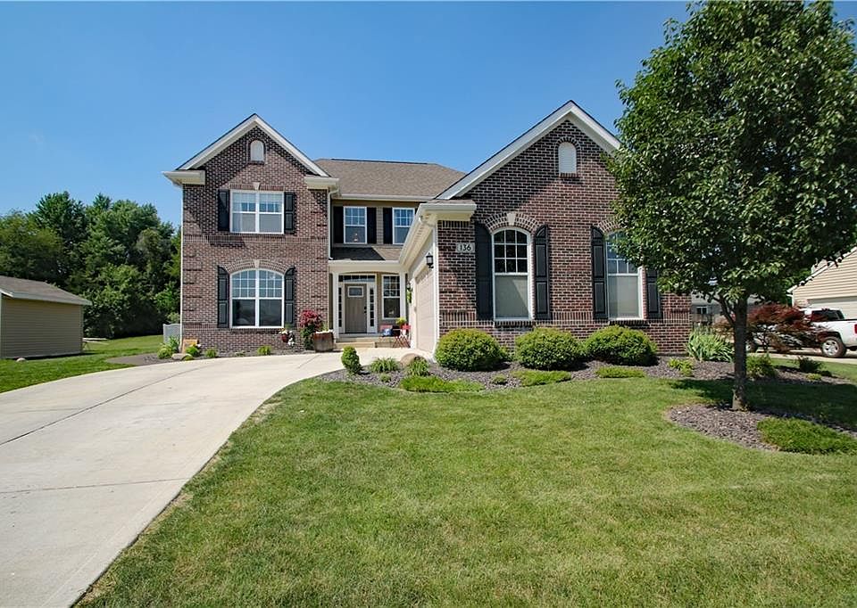 1st image of 136 Stamford Dr