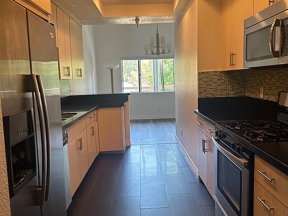 4th image of 14630 Dickens St Unit 309