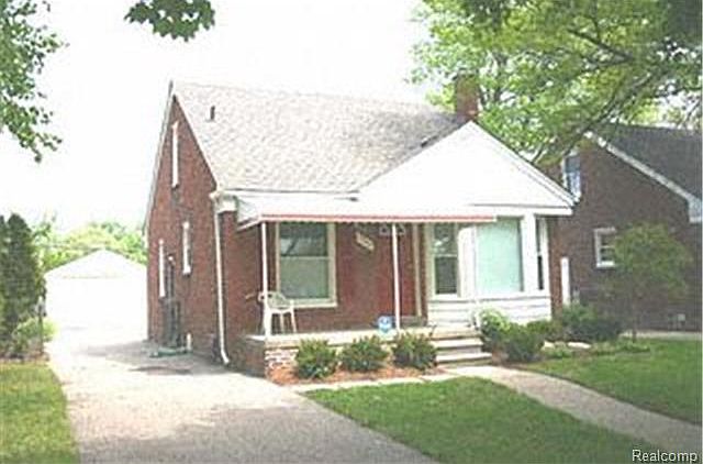 1st image of 17342 Woodbine St