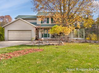 6150 Greeley Ave NE, Rockford, MI 49341