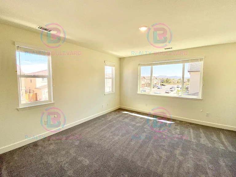 1127 Winter Hawk Way — Photo 38
