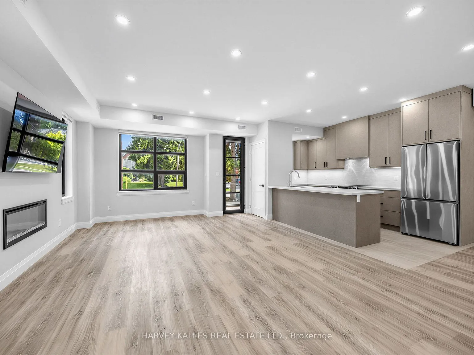 102 Shaver Ave N — Photo 3