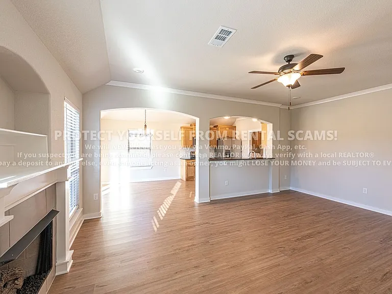 4491 W Newton Ave — Photo 4