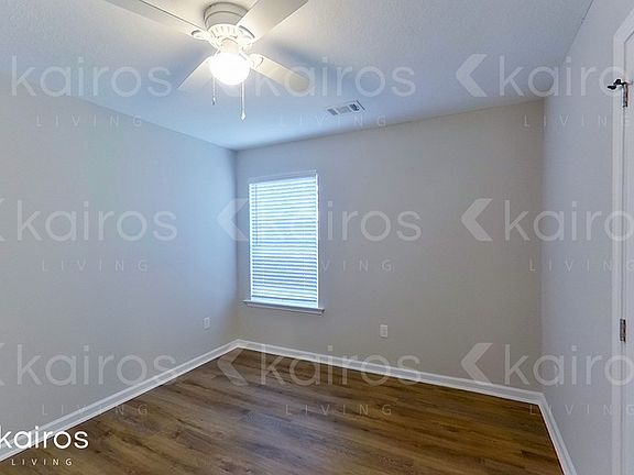 4th image of 22 Bungalow Cir