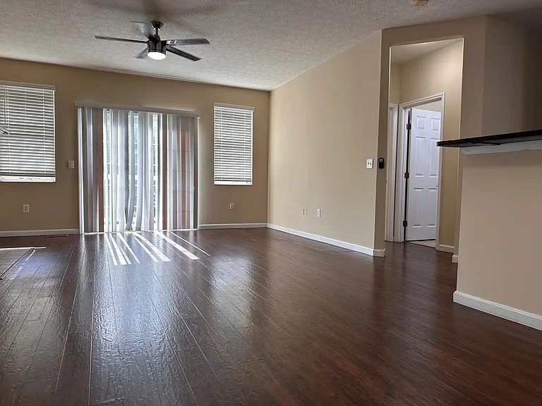 7545 Mansion Cir #F — Photo 29
