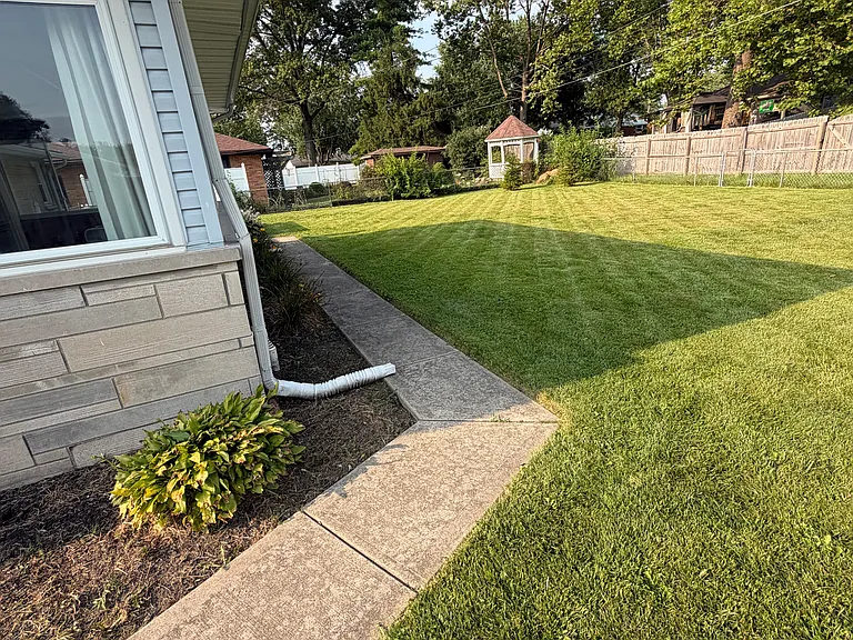 405 Jefferson Blvd — Photo 4