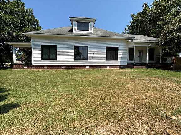 2nd image of 52 Old Hickory Rd