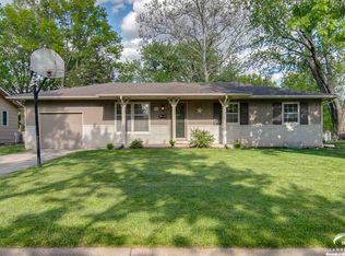 806 Randall Rd, Lawrence, KS 66049
