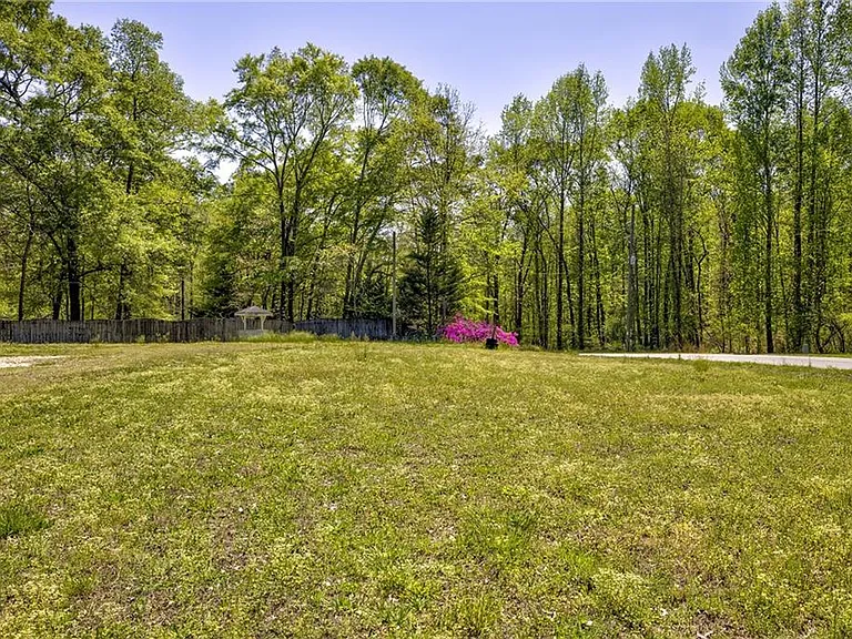 4201 Dunagan Rd — Photo 10