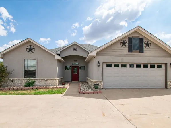 1305 E Apache Trl, Granbury, TX 76048