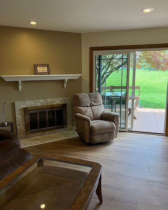 1st image of 1240 Charleston Ct #1