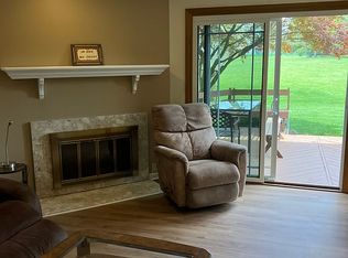 1240 Charleston Ct #1, Northville, MI