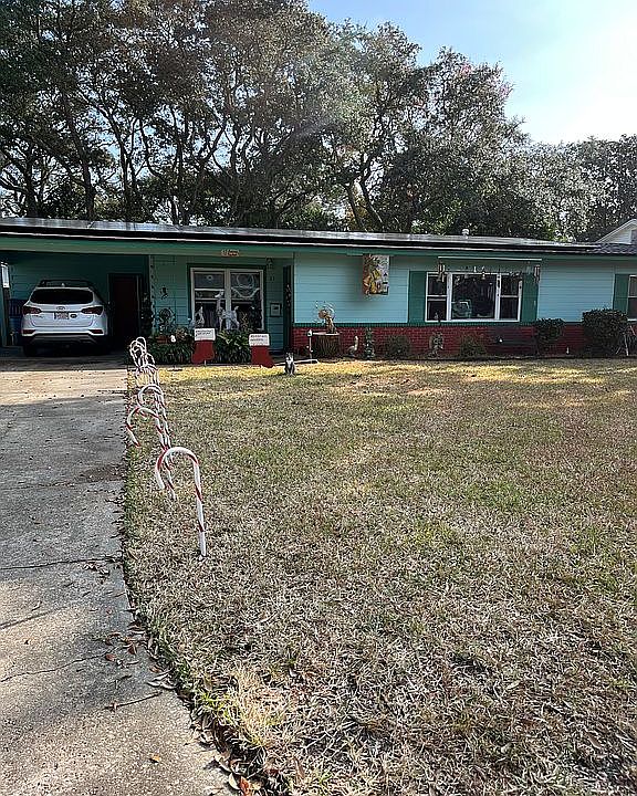 2nd image of 21 Anastasia Dr SE