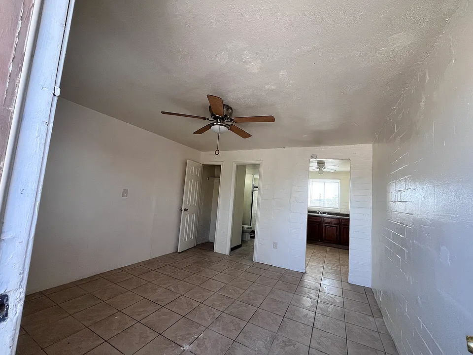 2203 E Benson Hwy #3