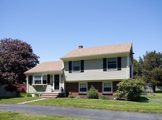 4 Clark Ln, Swansea, MA 02777