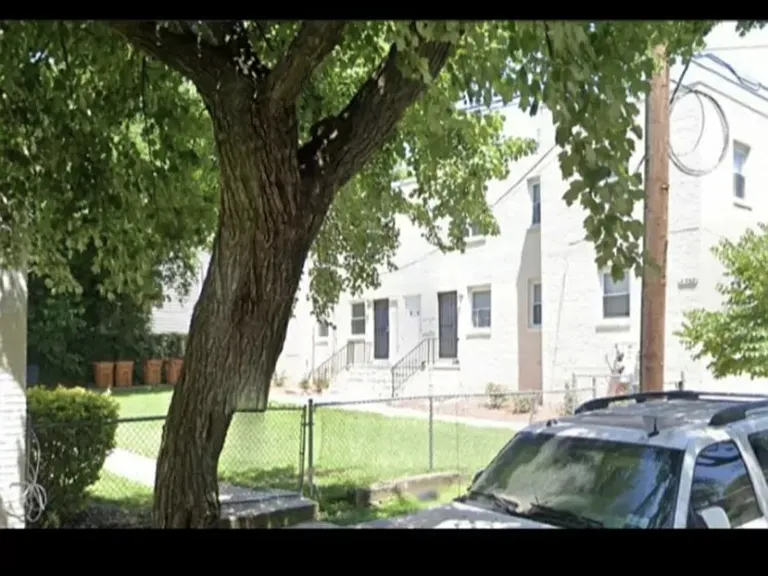 4504 Hunt Pl NE #2 — Photo 16