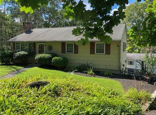 4 Dartmouth Rd, New Milford, CT 06776
