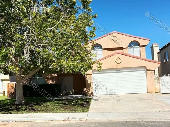 37637 17th St E, Palmdale, CA 93550
