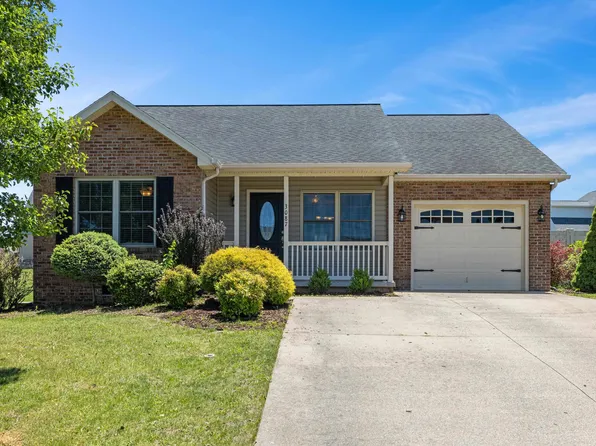 3087 Declaration Dr, Broadway, VA 22815