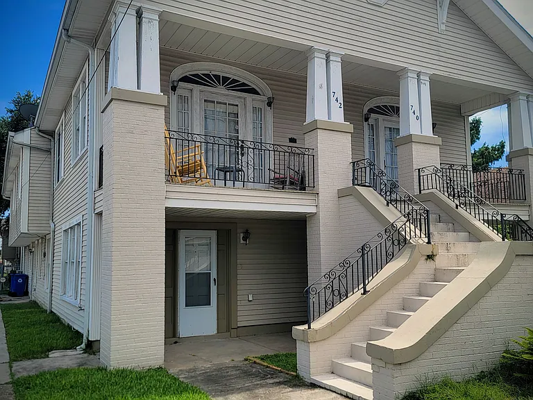 740-42 Louque Pl #742-A — Photo 1