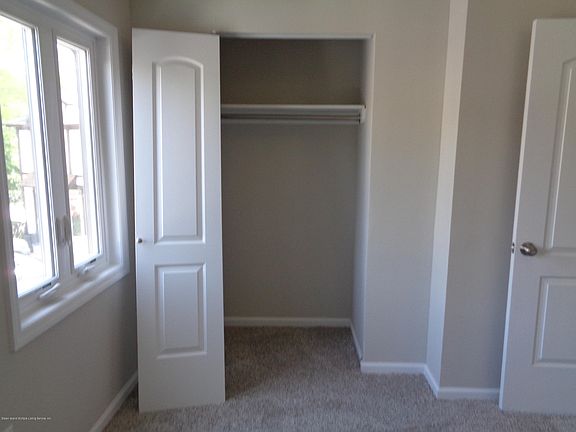 5th image of 36 Stonecrest Ct
