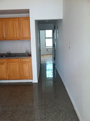 Rented by Kings Court Real Estate | media 25