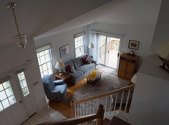 2nd image of 161 Killarney Dr
