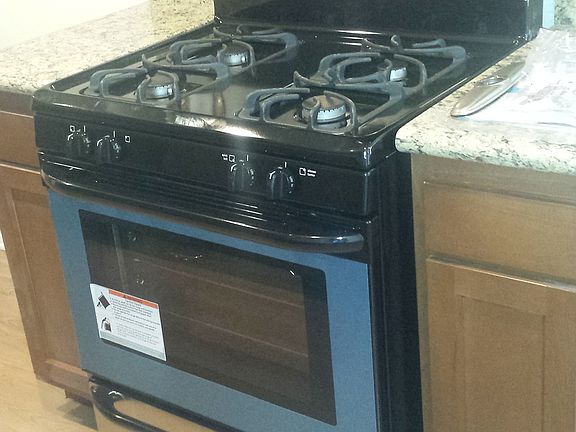 New stainless steel oven 