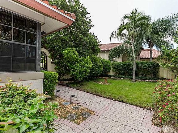 4th image of 1833 Monte Carlo Way