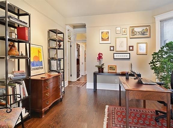 5th image of 3323 N Kenmore Ave #3
