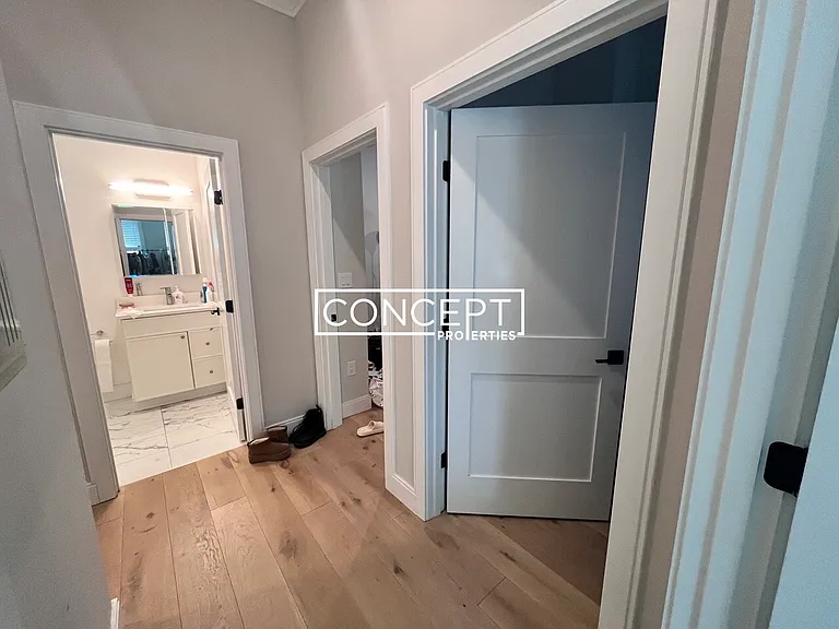 157 Everett St #203 — Photo 8