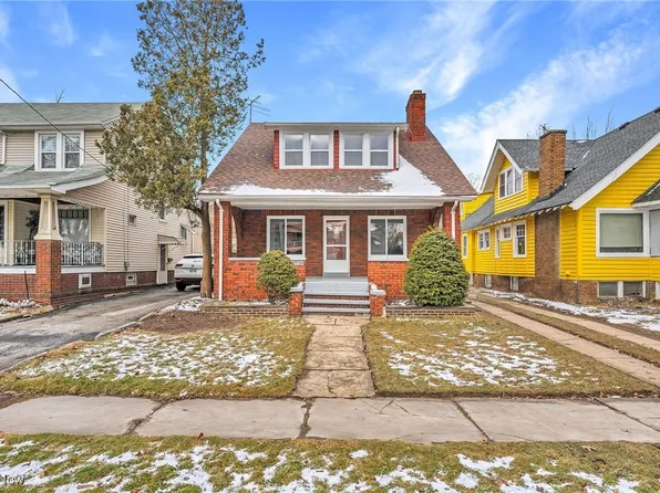 10904 Parkhurst Dr, Cleveland, OH 44111