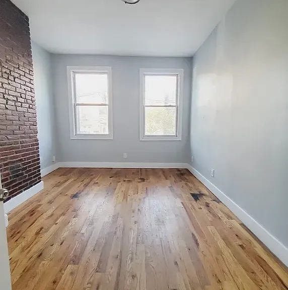 19 Jewett Ave #1E — Photo 3