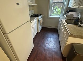 352 Riverway APT 2A, Boston, MA 02115