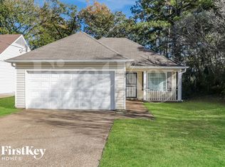 2852 Beverly Hill Rd, Memphis, TN 38128