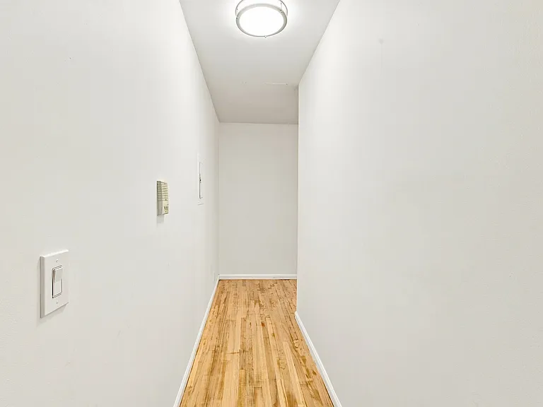 1494 Ocean Ave #3E — Photo 11